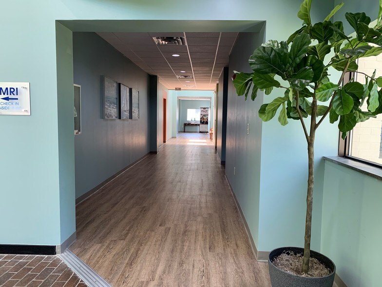 More Photos Of 3801 Wake Forest Rd, Raleigh Medical For Lease