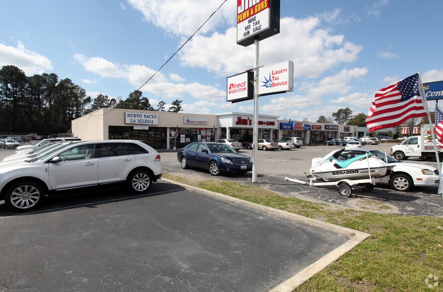 Primary Photo Of 4202-4216 Oleander Dr, Wilmington Storefront Retail Office For Lease