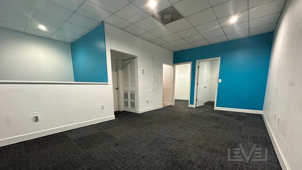 More Photos Of 20101-20161 NE 16th Pl, Miami Loft Creative Space For Sale