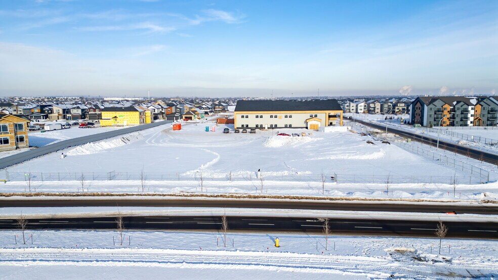 More Photos Of 200 Greenfield link, Fort Saskatchewan Storefront For Lease