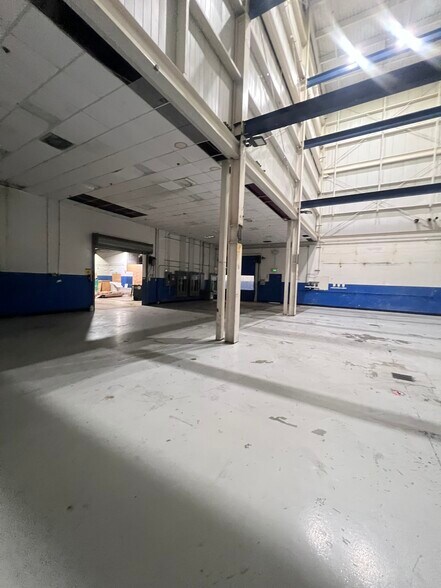 More Photos Of 505 Blue Ball Rd, Elkton Warehouse For Lease