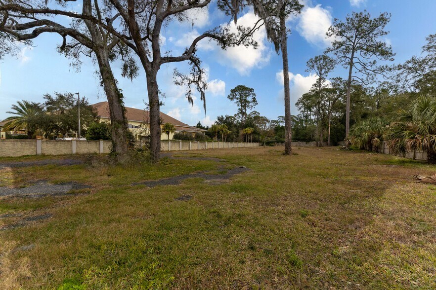 More Photos Of 5953 Roosevelt Blvd, Jacksonville Storefront Retail Office For Sale