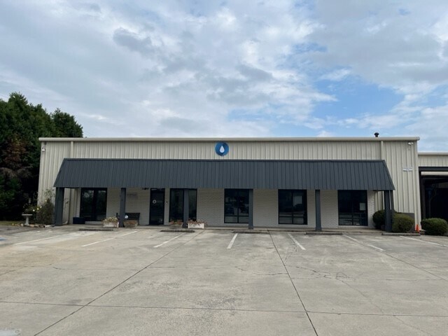 More Photos Of 3683 N Peachtree Rd, Atlanta Distribution For Lease