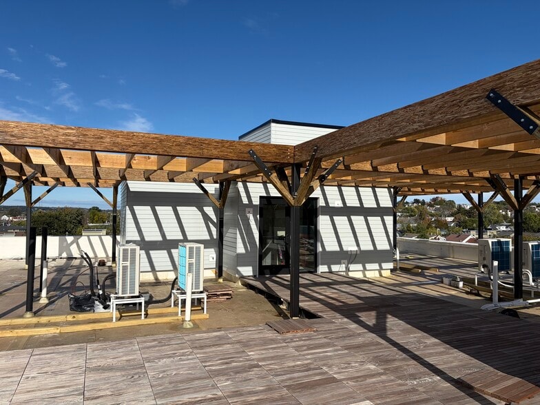 More Photos Of 13 Warwick St, Somerville Apartments For Sale