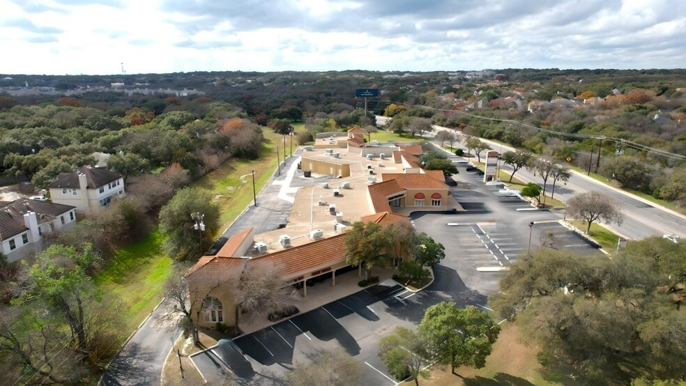 More Photos Of 16350 Blanco Rd, San Antonio Unknown For Lease