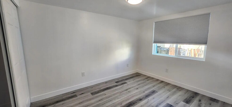 More Photos Of 4262-4266 Chamoune Ave, San Diego Apartments For Sale