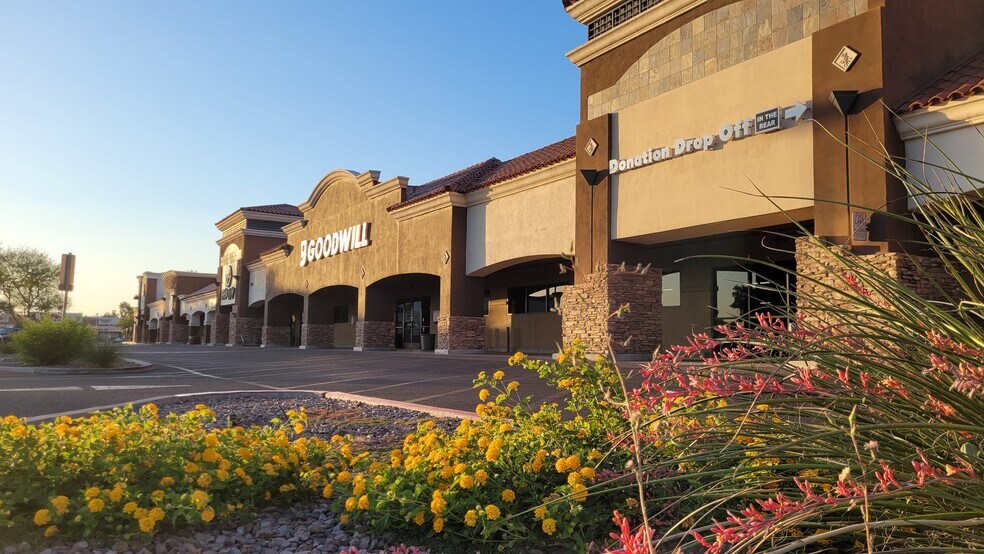 More Photos Of 3923 E Thunderbird Rd, Phoenix Unknown For Lease