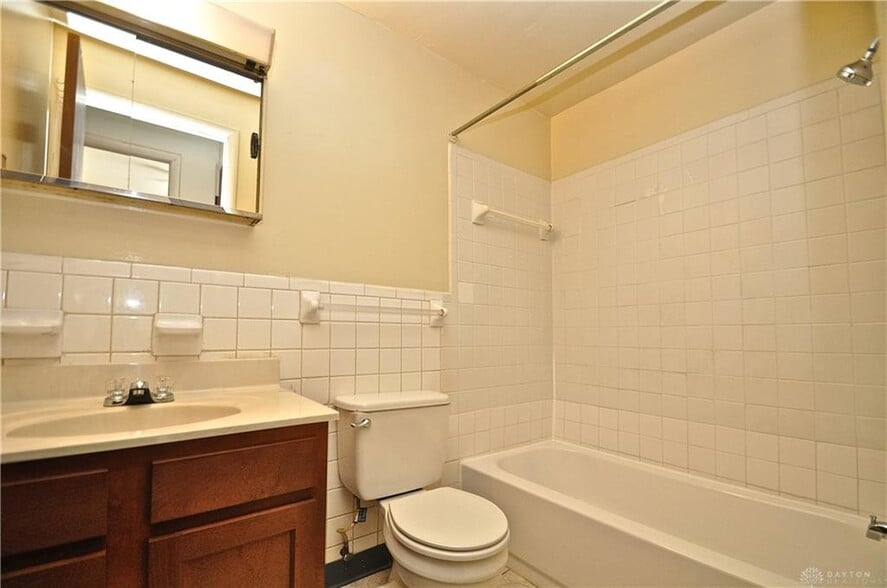 More Photos Of 1320 Imperial Ct, Troy Apartments For Sale