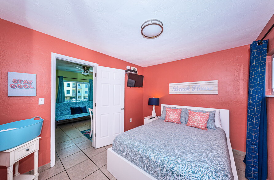 More Photos Of 12100 Gulf Blvd, Treasure Island Hotel For Sale