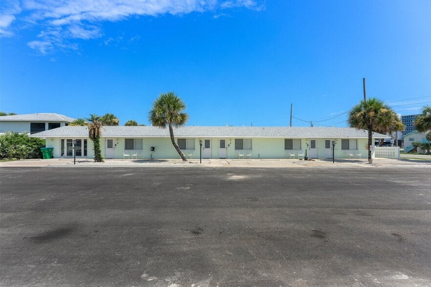 More Photos Of 1708 S Atlantic Ave, New Smyrna Beach Hotel For Sale