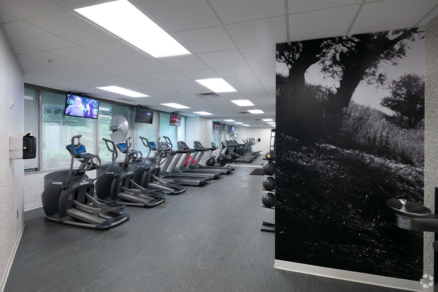 More Photos Of 11700 Great Oaks Way, Alpharetta Office For Lease