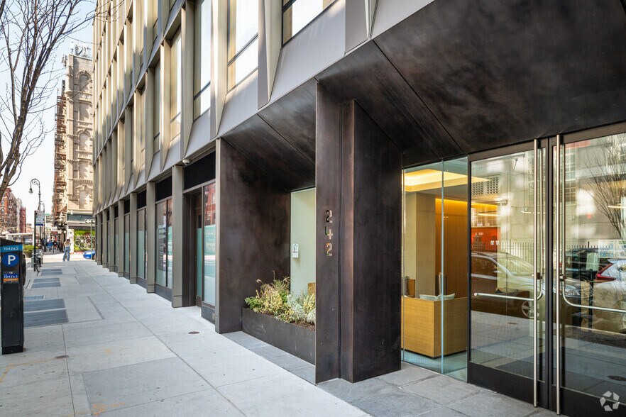 More Photos Of 82 Ludlow St, New York Apartments For Lease