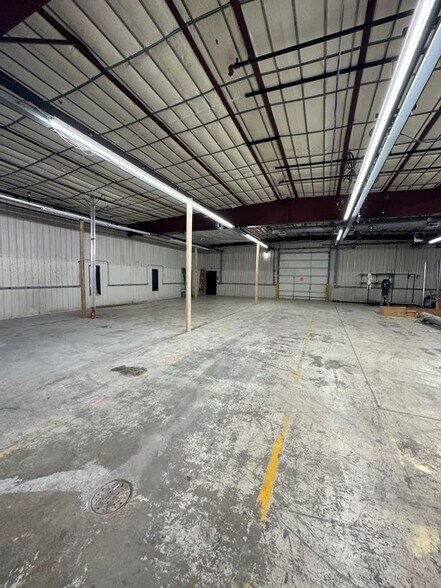 More Photos Of 1401 Fallon Ave NE, Monticello Warehouse For Lease