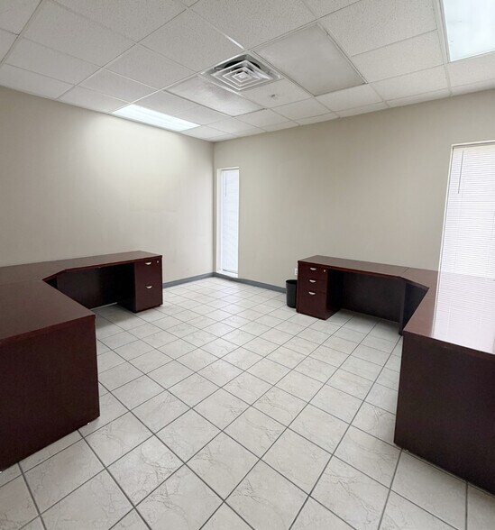 More Photos Of 11117 Mahaffey Rd, Tomball Manufacturing For Lease
