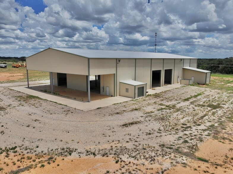 Primary Photo Of 7836 Old Campbellton Rd, Pleasanton Warehouse For Sale