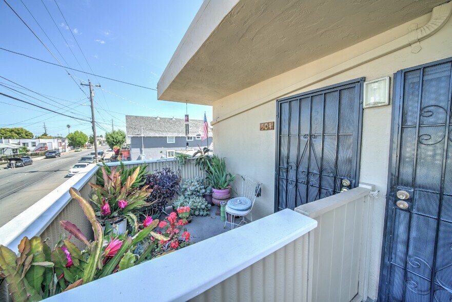 More Photos Of 500 22nd St, Richmond Apartments For Sale