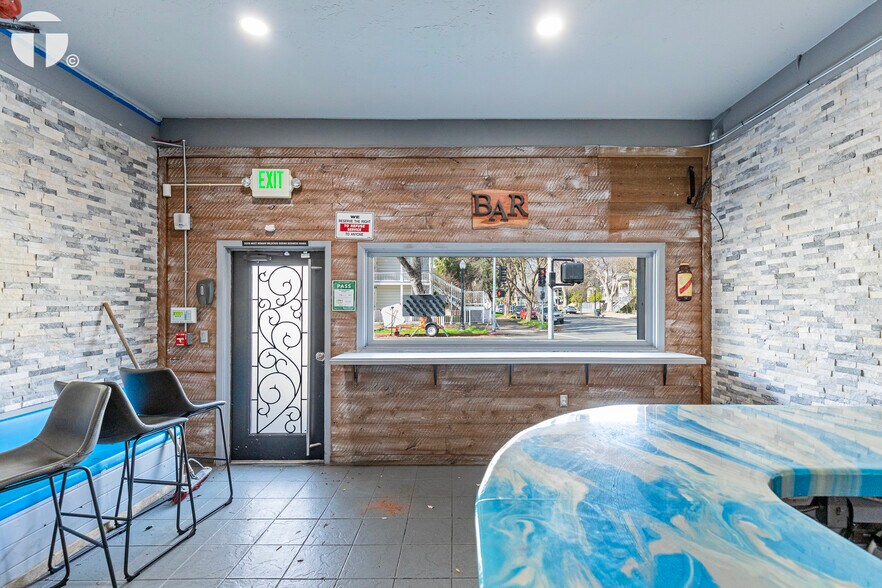 More Photos Of 601-605 15th St, Sacramento Restaurant For Sale