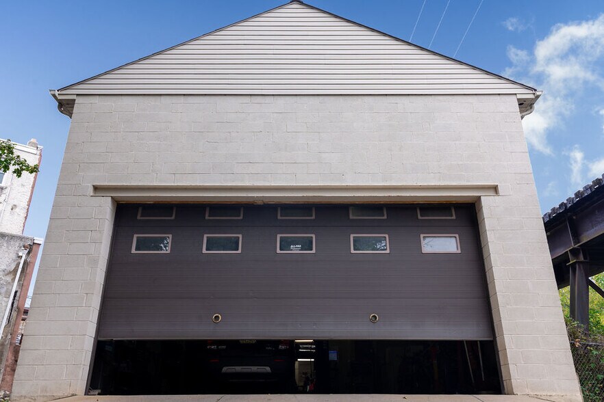 More Photos Of 8257 Frankford Ave, Philadelphia Auto Repair For Sale