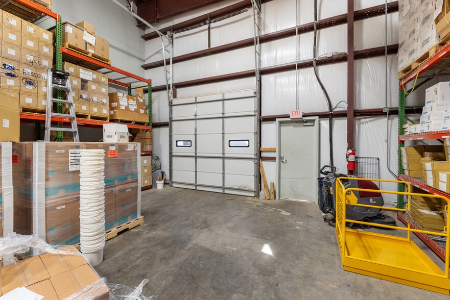 More Photos Of 129 Oakpark Dr, Mooresville Light Manufacturing For Lease