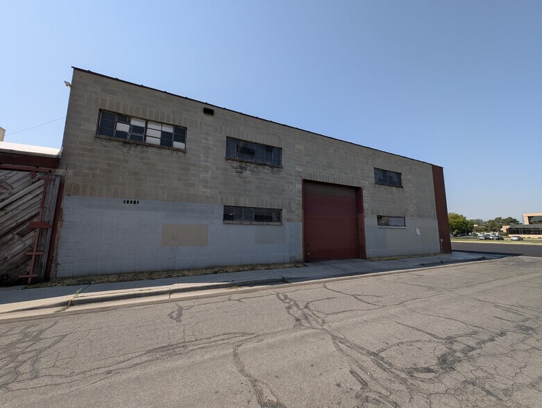 More Photos Of 1835 S State St, Salt Lake City Auto Repair For Sale