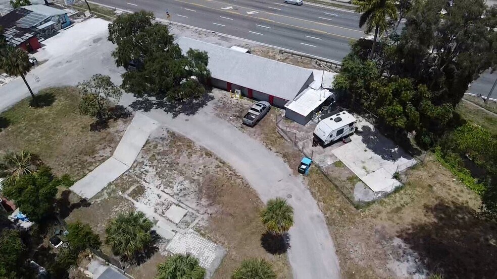 More Photos Of 4540 14th St W, Bradenton Storefront Retail Office For Sale
