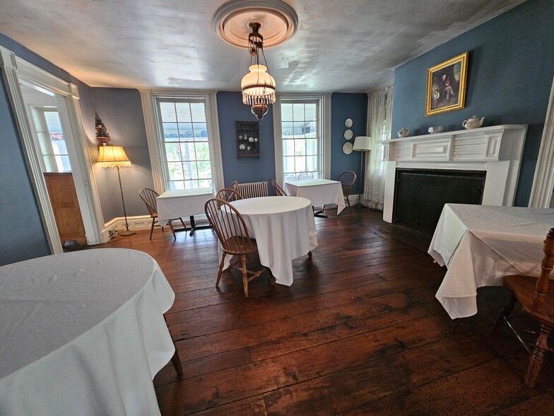 More Photos Of 38 Bellvale Lakes Rd, Warwick Restaurant For Sale