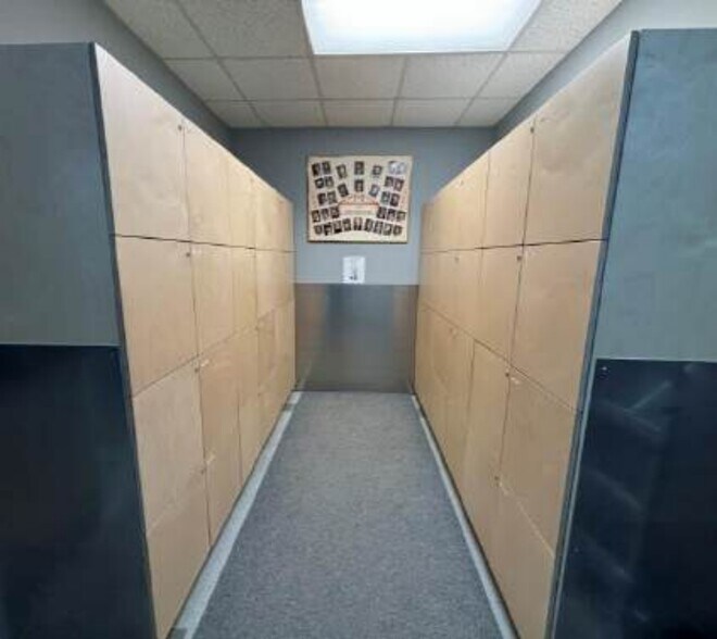 More Photos Of 21 Rue Racine O, Chicoutimi Office For Lease