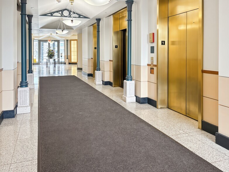 More Photos Of 1333 Burr Ridge Pky, Burr Ridge Coworking Space