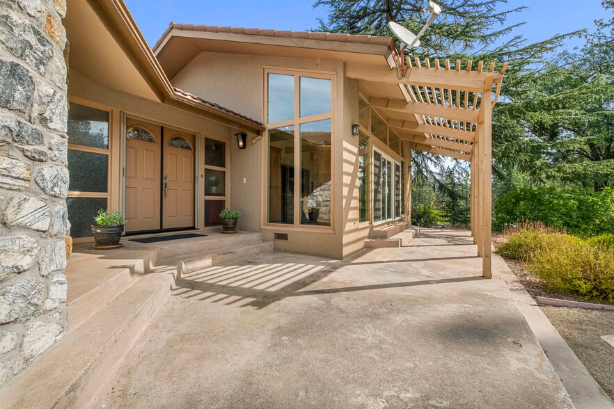 More Photos Of 4282 Pleasant Valley Rd, Placerville Specialty For Sale