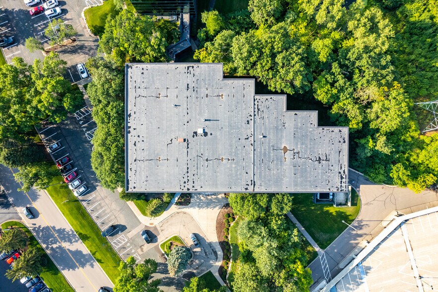 More Photos Of 12800 Whitewater Dr, Minnetonka Coworking Space