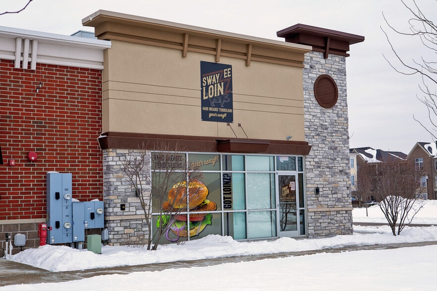 Primary Photo Of 7241 E 146th St, Carmel Storefront For Lease