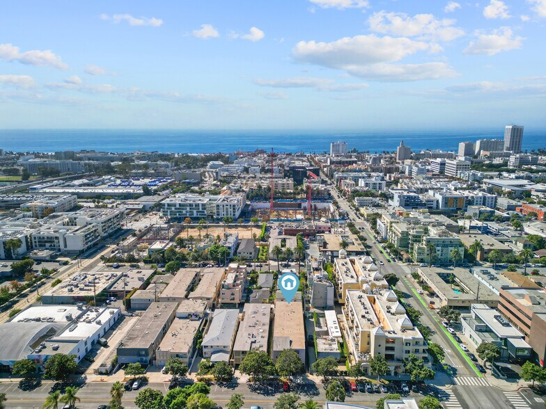 More Photos Of 1518 10th St, Santa Monica Apartments For Sale
