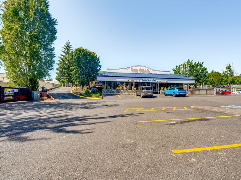 More Photos Of 10189 SE Sunnyside Rd, Clackamas Carwash For Sale