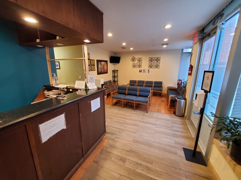 More Photos Of 38-34 Parsons Blvd, Flushing Medical For Sale