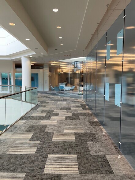 More Photos Of 49 W Maryland St, Indianapolis Storefront For Lease