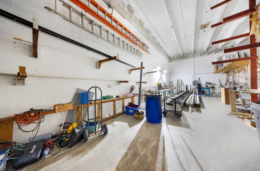 More Photos Of 7760 W 20th Ave, Hialeah Warehouse For Sale