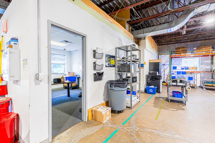 More Photos Of 100 Sagamore Hill Rd, Pittsburgh Manufacturing For Sale