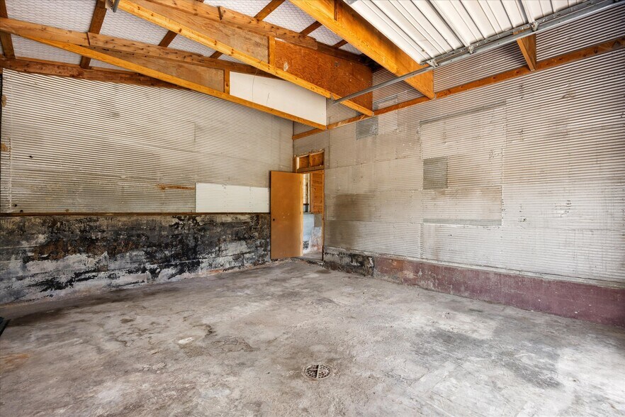 More Photos Of 301 S Main, Meridian Industrial For Sale