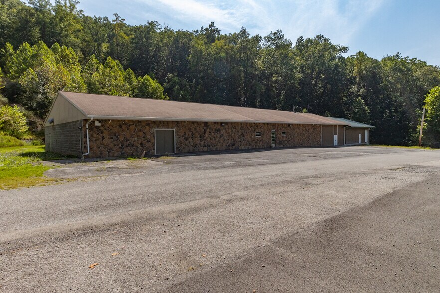 More Photos Of 90 Stonecoal Rd, Horner Freestanding For Sale