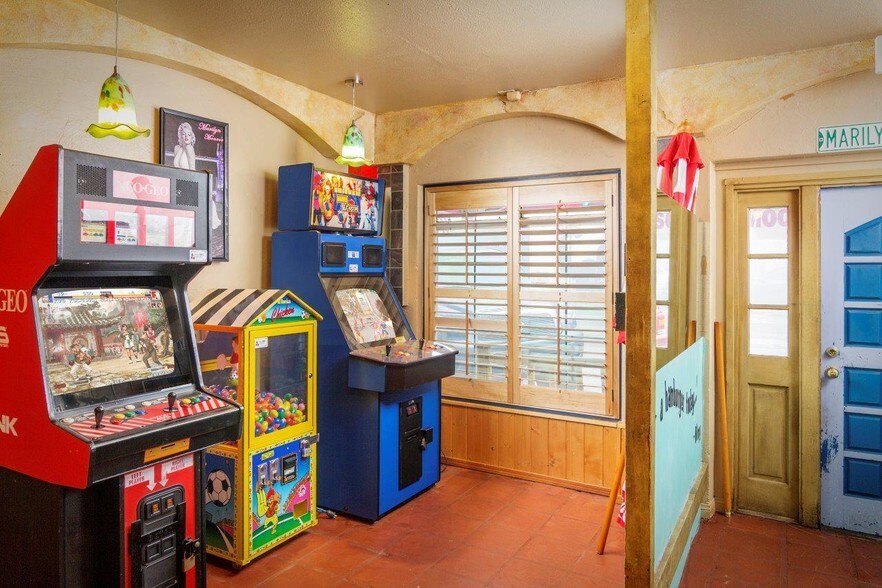 More Photos Of 23450 Crest Forest Dr, Crestline Restaurant For Sale