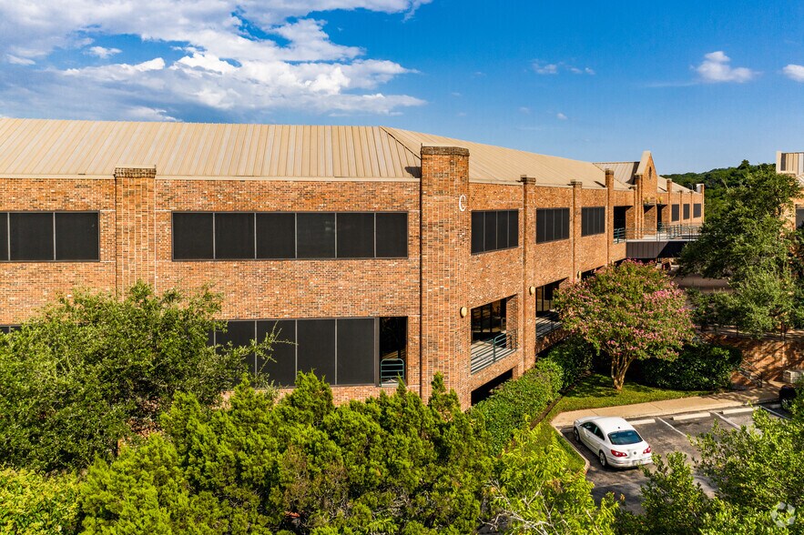 More Photos Of 4201 Bee Caves Rd, Austin Medical For Lease