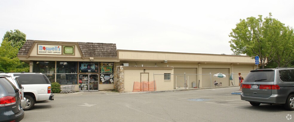 More Photos Of 3483 Mt Diablo Blvd, Lafayette Storefront For Sale