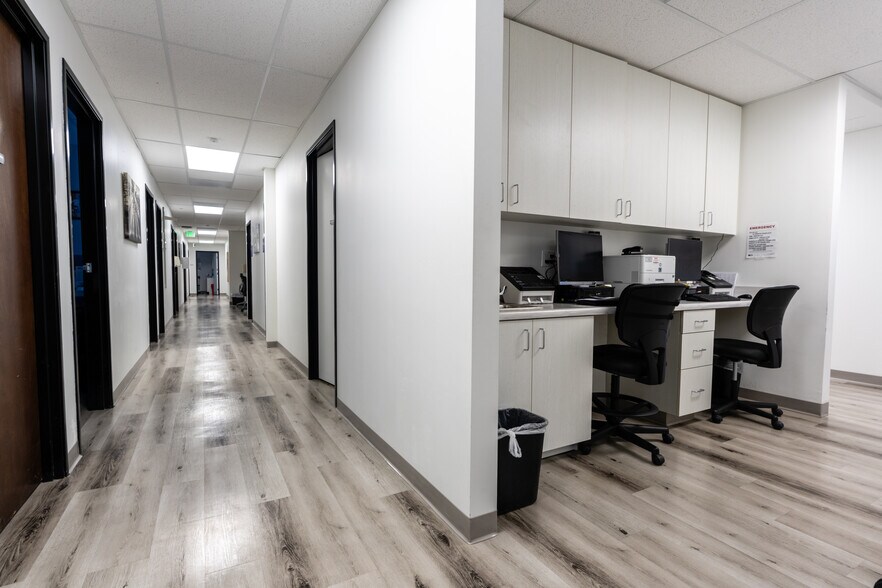 More Photos Of 22 W 35th St, National City Medical For Lease