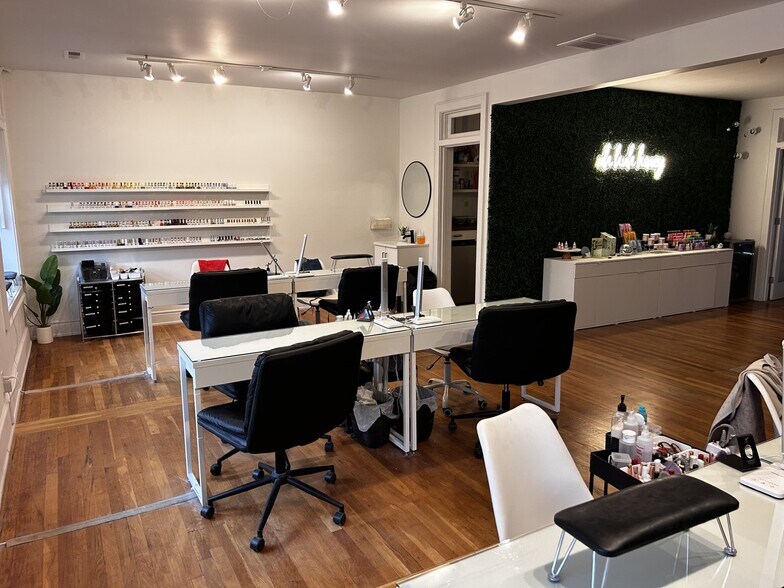 More Photos Of 677 High St, Columbus Storefront Retail Office For Lease