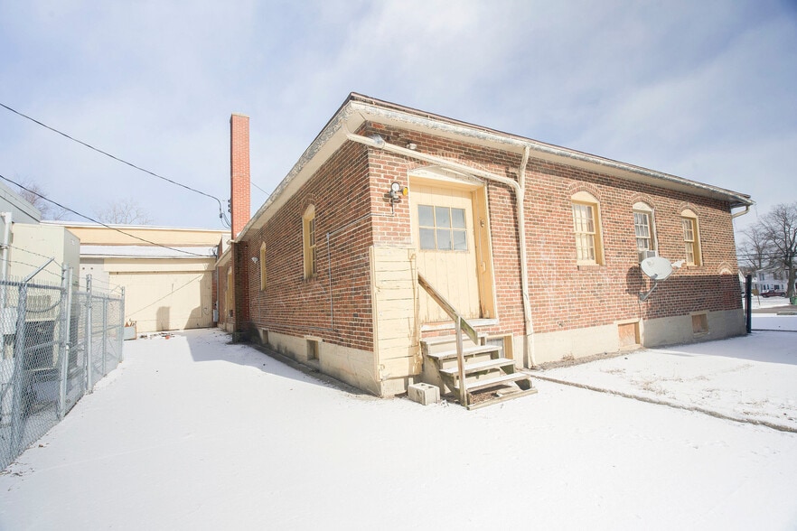More Photos Of 221 S Walnut Ave, Sidney Warehouse For Sale