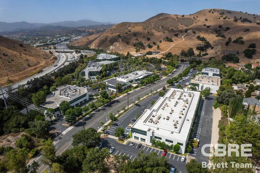 More Photos Of 26025 Mureau Rd, Calabasas Office For Sale