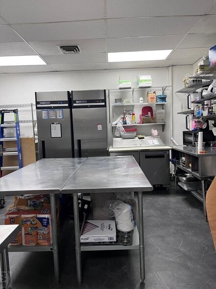 More Photos Of 307 Colorado Ave, La Junta Office For Sale