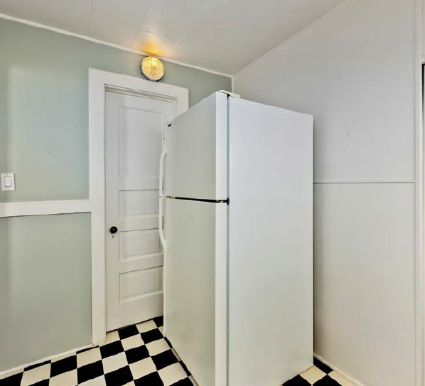 More Photos Of 137 Strand St, Santa Monica Specialty For Sale