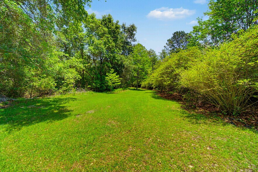 More Photos Of 22963 US Highway 98, Foley Flex For Sale