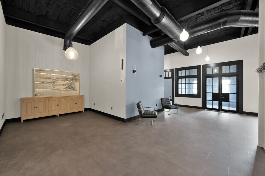 More Photos Of 23935 Gosling Rd, Spring Office For Lease